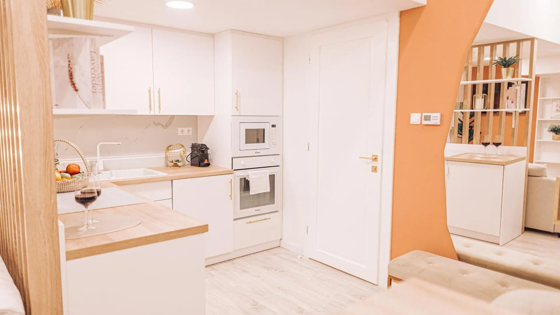 Stylish Apartments At Ruin Pub District Budapest Hungary