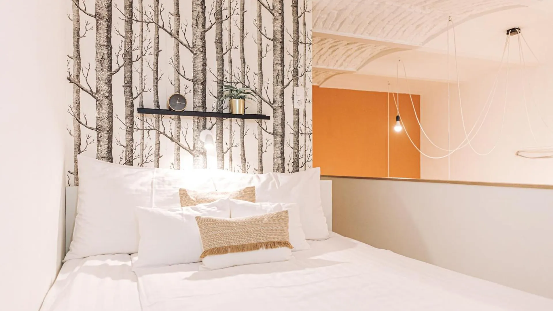 Stylish Apartments At Ruin Pub District Budapest