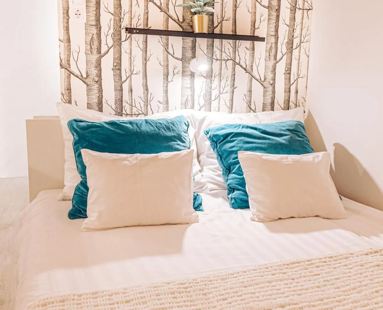 Stylish Apartments At Ruin Pub District Budapest