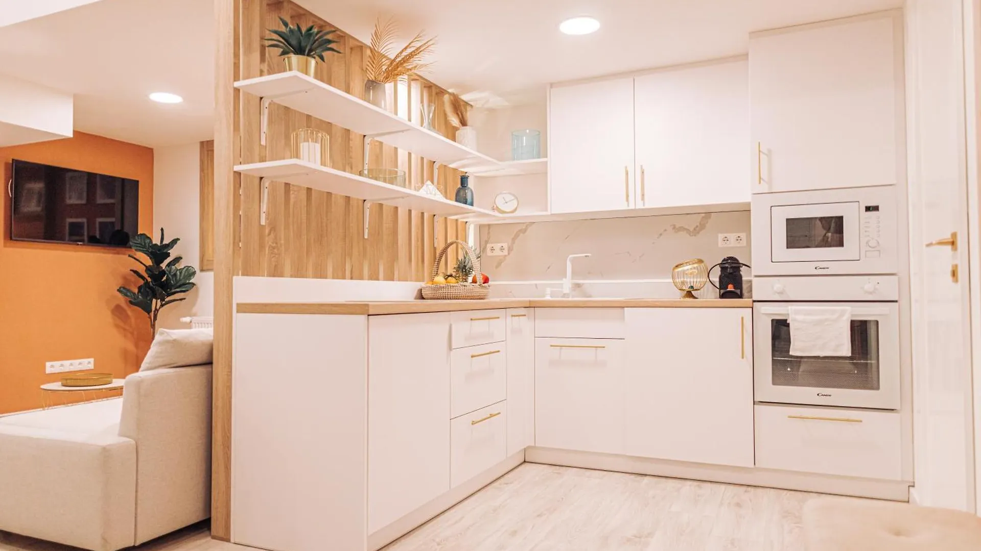 Stylish Apartments At Ruin Pub District Budapest