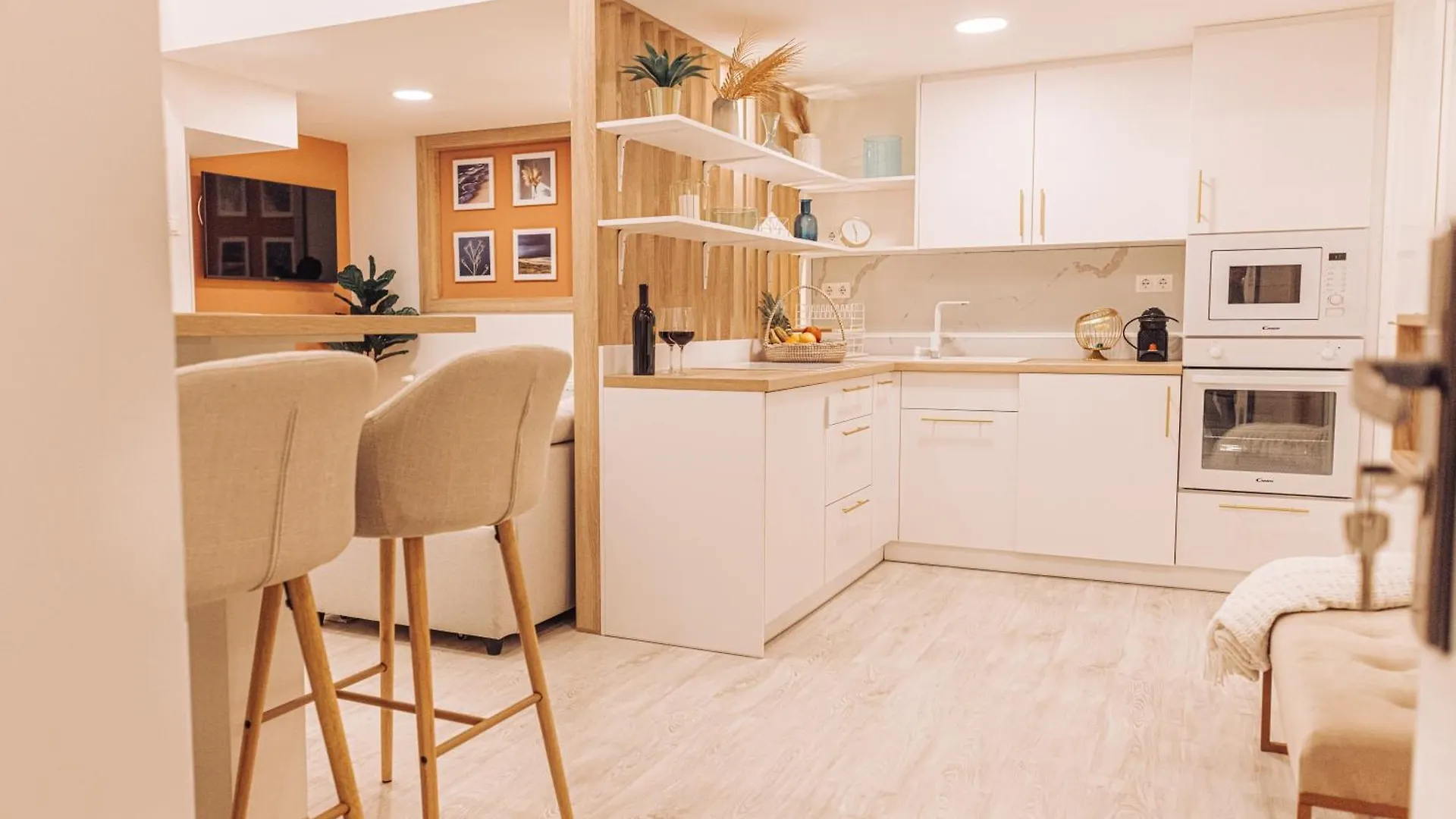 Stylish Apartments At Ruin Pub District location